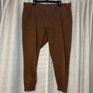 Brown Ankle Pant